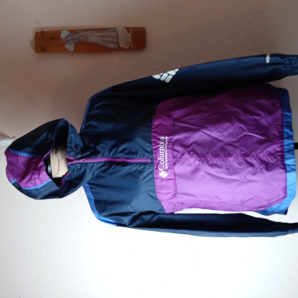 Columbia Sportswear Company Weatherproof Hooded Jacket